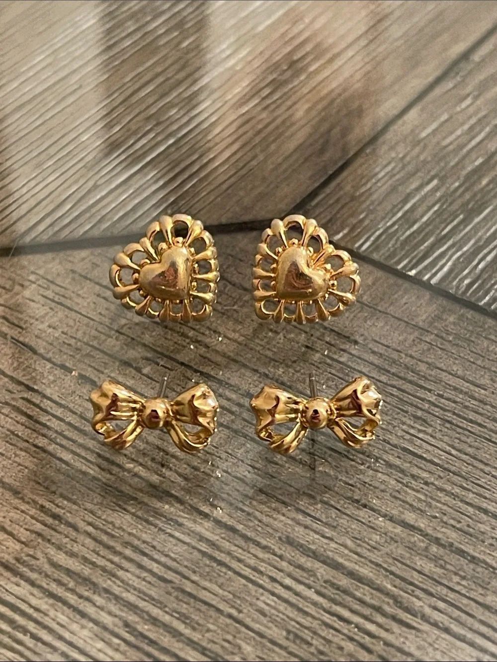 Vintage 1991 Avon “Straight from the Heart” Gift Set Earrings